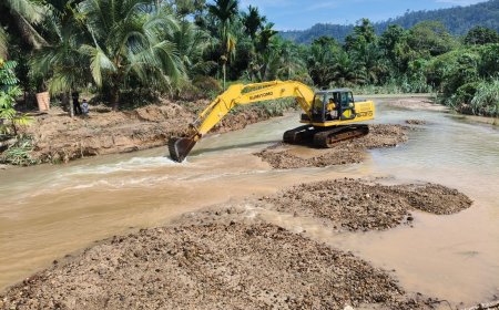 Normalisasi Sungai Kijang Dikebut, Pemkab Rohul Fokus Kurangi Risiko Banjir di Permukiman
