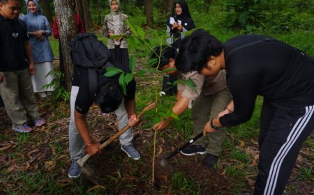Hari Bumi 2026, Mahasiswa UIN Suska Riau Tanam Pohon