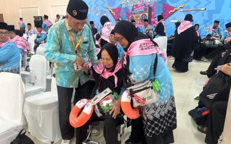 Kloter Pertama Jamaah Haji Riau Sudah Berangkat