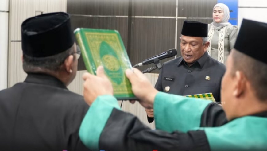 Sekda Rohul Dimutasi, Bupati Anton Pastikan Layanan Publik Tetap Berjalan
