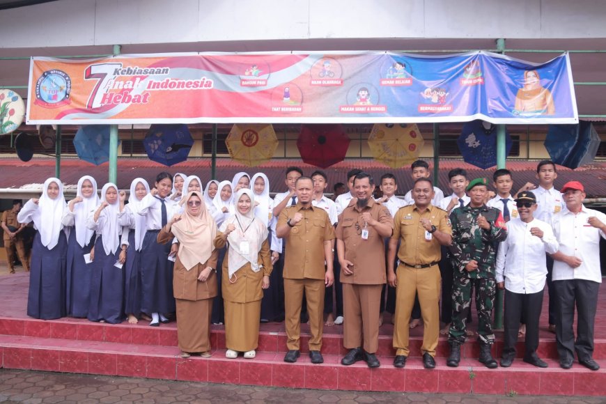 Tinjau TKA di SMPN 21, Wali Kota Pekanbaru Soroti Kekurangan Komputer di Sekolah