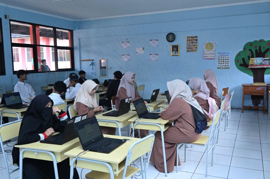 TKA Paket B di Bandung Berjalan Lancar, Tegaskan Akses Pendidikan Inklusif bagi Semua