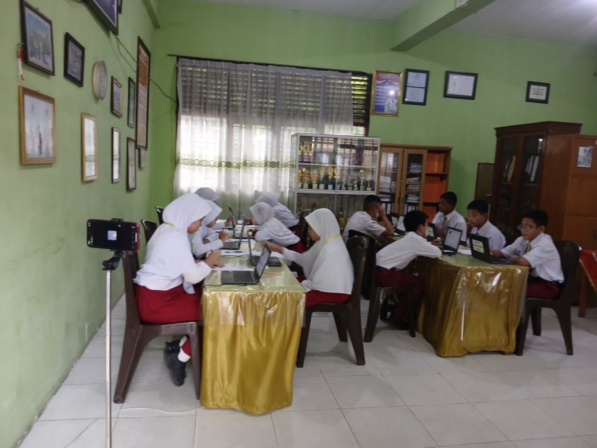 Sempat Terkendala Wifi, TKA di SD Negeri 88 Pekanbaru Pakai Sistem Sesi