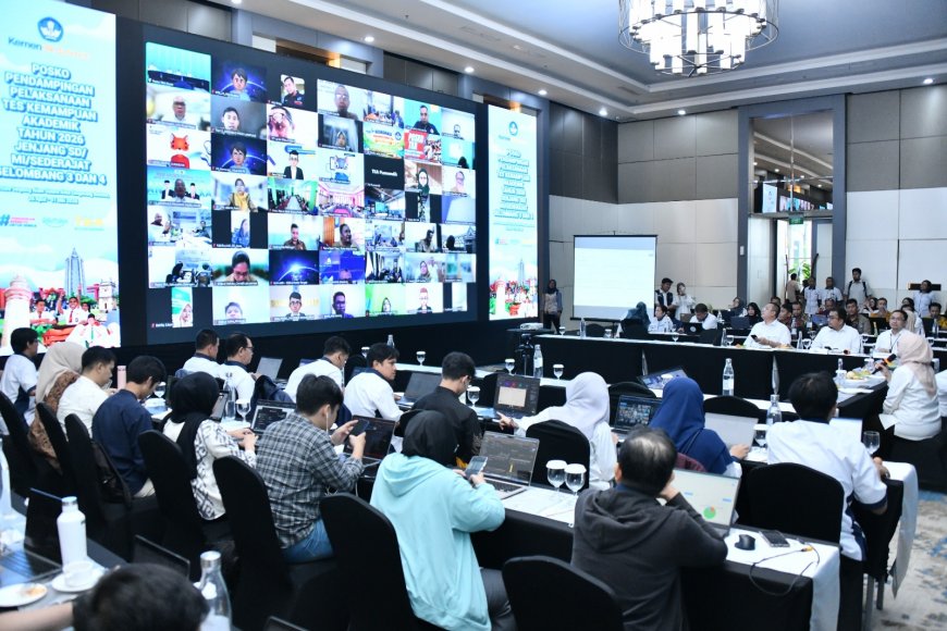 Mendikdasmen Pantau TKA SD dari Command Center, Gangguan Jaringan di Sejumlah Daerah Cepat Diatasi
