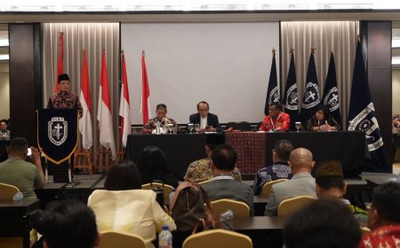 Hadiri Kongres PIKI, Menag Tekankan Peran Cendekiawan dalam Hadirkan Perdamaian