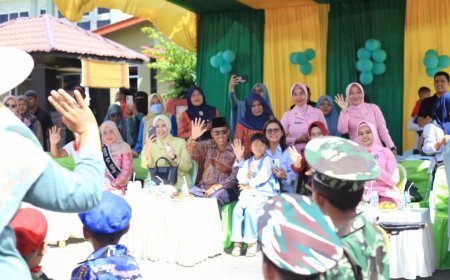 Ribuan Anak PAUD Meriahkan Karnaval Hardiknas 2026 di Selatpanjang