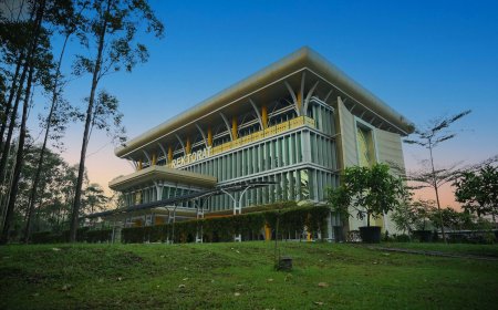 Masuk 6% Kampus Terbaik, UIR Riau Kantongi Akreditasi UNGGUL