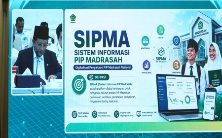 Santri dan Siswa Sekolah Keagamaan Masuk Prioritas Digitalisasi Bansos Nasional