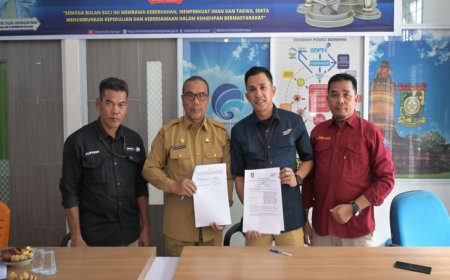 Diskominfo Kampar Teken SPKS Tahap Kedua dengan Insan Pers