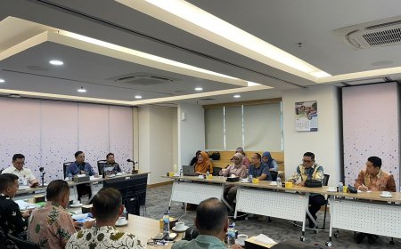 Pemprov Riau Dorong Revitalisasi hingga 900 Sekolah di 2026, Bahas Lahan dan Guru Honorer