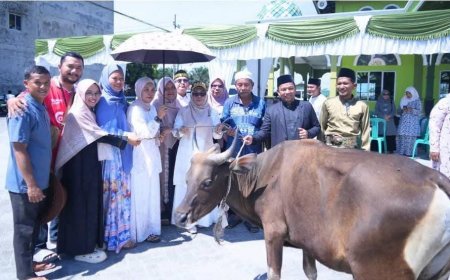 Wabup Kampar Tinjau Pemotongan Hewan Kurban, Tekankan Nilai Kebersamaan dan Kepedulian Sosial