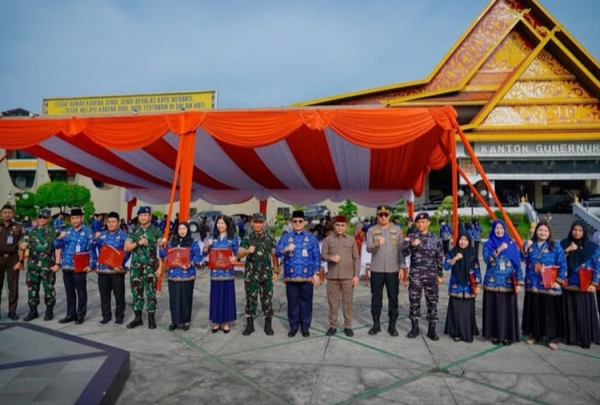Hardiknas 2026 di Riau Tekankan Digitalisasi dan Kesejahteraan Guru