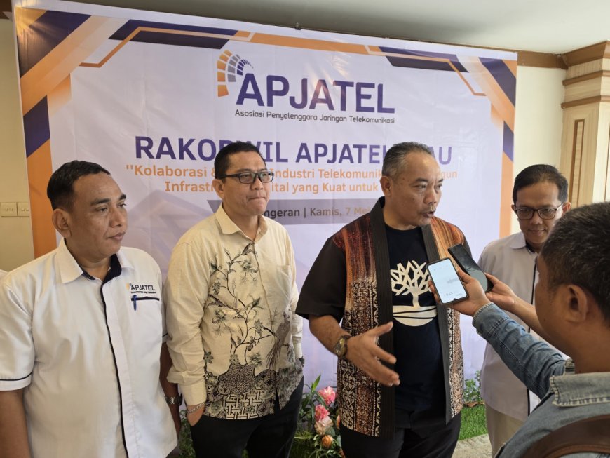Pemko Pekanbaru Siapkan Penataan Kabel Telekomunikasi ke Sistem Bawah Tanah