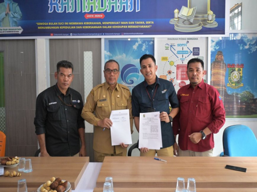 Diskominfo Kampar Teken SPKS Tahap Kedua dengan Insan Pers