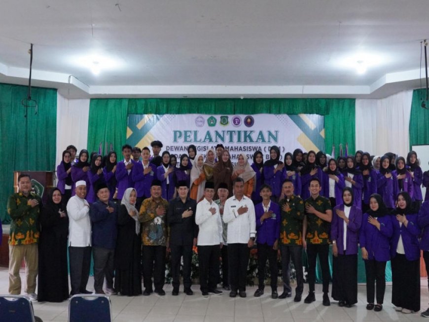 Bupati Kampar Tegaskan Tak Antikritik Saat Hadiri Pelantikan BEM dan DLM STIE Bangkinang