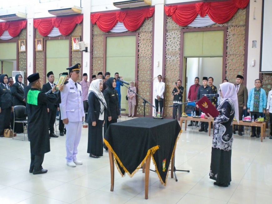 Wabup Kampar Lantik 33 Pejabat dan Kepala Sekolah, Tekankan Integritas serta Pelayanan Publik