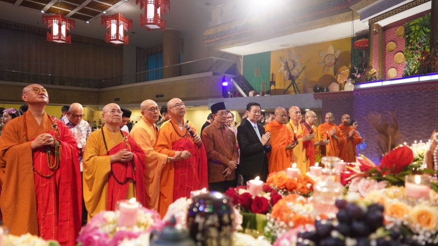 Waisak 2026, Menag Ajak Umat Buddha Perkuat Toleransi dan Persaudaraan di Tengah Tantangan Global