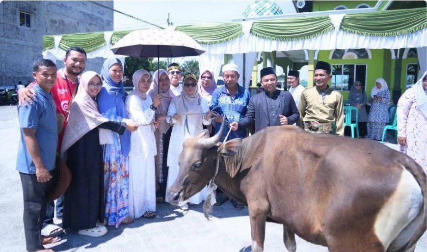 Wabup Kampar Tinjau Pemotongan Hewan Kurban, Tekankan Nilai Kebersamaan dan Kepedulian Sosial