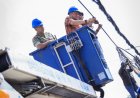 Wali Kota Pekanbaru Ikut Potong Kabel Jaringan Udara Semrawut