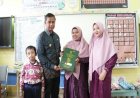 Bupati Kampar Ahmad Yuzar Jadi Ayah Pertama Ambil Rapor di Sekolah Anak