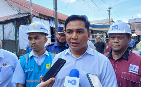 Pemko Pekanbaru Targetkan Perbaikan Instalasi Listrik 2.500 Rumah hingga Akhir Tahun untuk Cegah Kebakaran