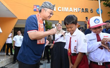 Mendikdasmen Dorong Anak Indonesia Berani Bermimpi Besar, dari Pesepak Bola hingga Astronot