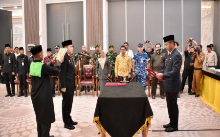 Ardi Mardiansyah Resmi Dilantik Jadi Sekda Kampar, Begini Permintaan Bupati