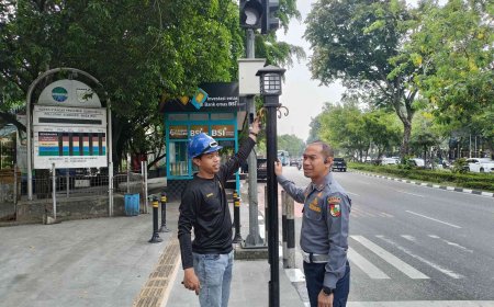 Dishub Pekanbaru Perbaiki 1.000 Titik Lampu Jalan, JPO Sudirman Disiapkan Jadi Ikon Baru Kota