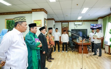 H. Jalinus Dilantik Jadi Kabag FEIS UIN Suska Riau