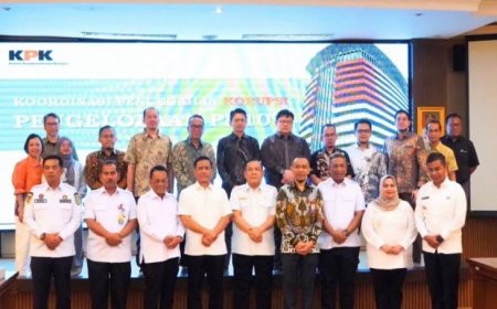 Bupati Pimpin Langsung Tim Kampar Bahas PI 10 Persen Migas bersama KPK