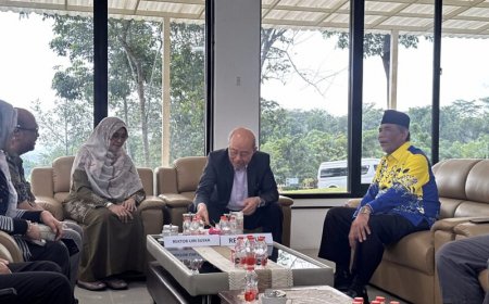 Serap Masukan, Rektor UIN Suska Riau Rangkul Para Mantan Rektor