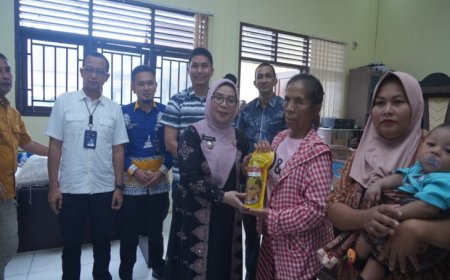 Wabup Kampar Tinjau Penyaluran Bantuan Pangan di Tapung