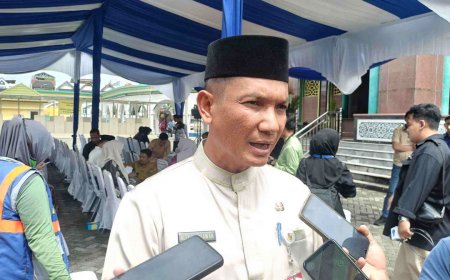 Pendaftar SPMB SMP Pekanbaru Tembus 11.206 Orang, Pengumuman Hasil Seleksi Ditunda