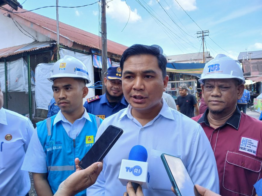 Pemko Pekanbaru Targetkan Perbaikan Instalasi Listrik 2.500 Rumah hingga Akhir Tahun untuk Cegah Kebakaran