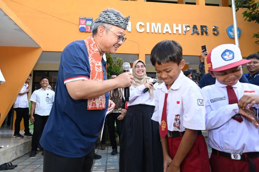 Mendikdasmen Dorong Anak Indonesia Berani Bermimpi Besar, dari Pesepak Bola hingga Astronot