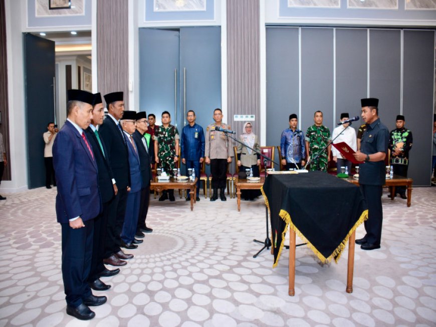 Lantik Pimpinan BAZNAS, Bupati Kampar Tekankan Profesionalisme Pendistribusian Zakat