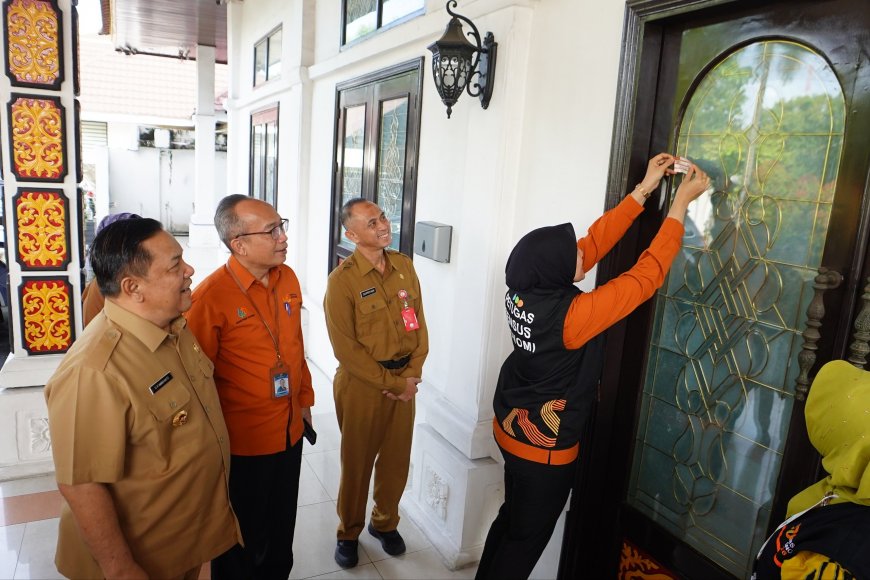 Diawali dari Kediaman Plt Gubri, Sensus Ekonomi 2026 Dimulai di Riau
