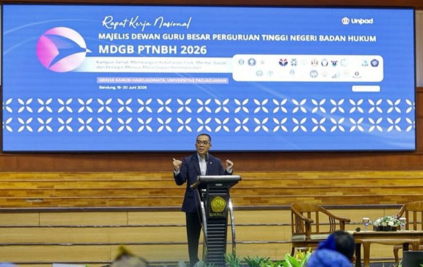 Mendiktisaintek Minta Guru Besar PTN BH Jadi Penggerak Solusi Sains