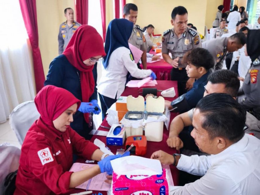 Donor Darah HUT Bhayangkara ke-80 di Polres Kampar Hasilkan 31 Kantong untuk PMI