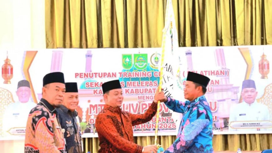 Lepas 72 Kafilah Menuju MTQ Riau 2026, Wabup Rohul Tekankan Akhlak