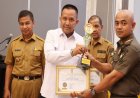 Satpol PP Kampar Raih Peringkat II Bupati Award Pelayanan Publik 2025