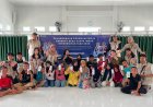 Kreatif! Anak Desa Karya Indah Diajak Mahasiswa Kukerta Unri Menabung Lewat Celengan dari Botol Plastik Bekas
