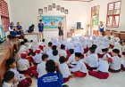 Lewat Eksperimen Interaktif,  Mahasiswa Kukerta Unri Ajarkan PHBS dan Gizi Seimbang kepada Siswa SDN 04 Pebadaran