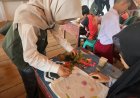 Mahasiswa Kukerta Unri Kenalkan Ecoprint Totebag kepada Siswa SD di Inhil