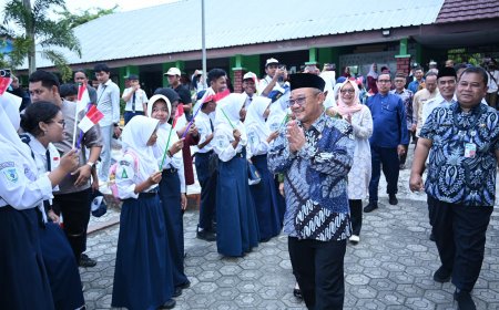 Siswi SMPN 9 Pangkalpinang Bersyukur Sekolah Direvitalisasi