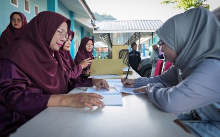 Orang Tua Murid Apresiasi SPMB Ramah di Sumbar