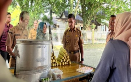 Bupati Kampar Dorong UMKM Naik Kelas, Nobar Piala Dunia FIFA 2026 Jadi Penggerak Ekonomi Rakyat