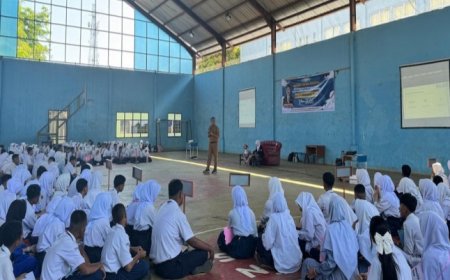 Diskominfo Kampar Edukasi Bahaya Gawai dan Media Sosial kepada Siswa Baru SMAN 1 Bangkinang Kota