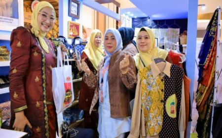 Dekranasda Kampar Dorong Penguatan UMKM di HUT ke-46 Dekranas, Hadiri Pameran Nasional di Makassar
