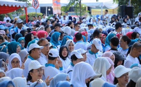 Ketua TP PKK Kampar Ikuti Gerak Jalan Anti Mager pada Puncak HKG PKK 2026 di Makassar